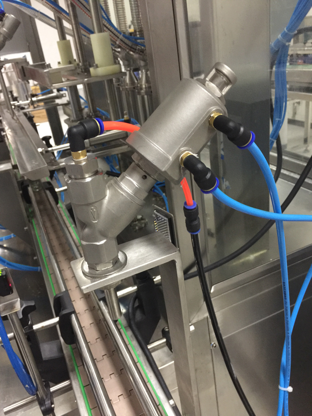 систем за испирање на гас за приклучување при полнење.jpg