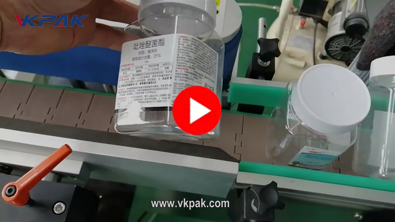 Автоматска машина за апликатор за повеќестрани етикети со квадратни шишиња