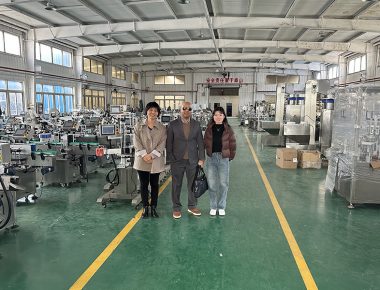 Клиенти во САД