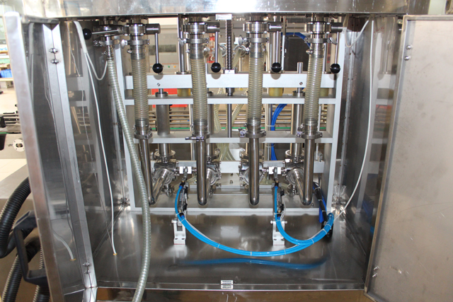 МАШИНА ЗА ПОЛНЕЊЕ 4 глави (2).JPG