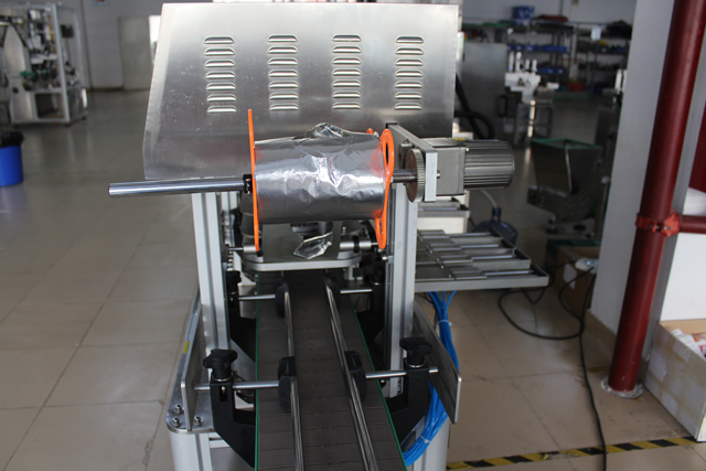 Машина за запечатување стаклени тегли (1).JPG