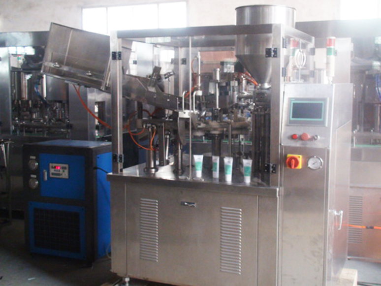 tubes filling sealing machines опрема за заптивање за полнење цевки.jpg
