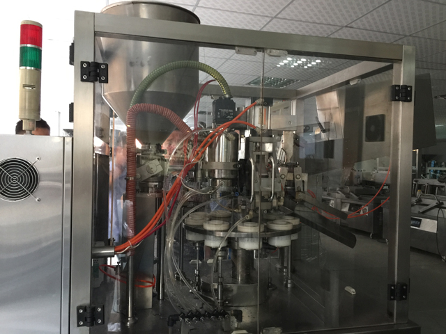 close pictures of tubes filling sealing machines принцип на работа на машини за заптивање за полнење цевки.jpg