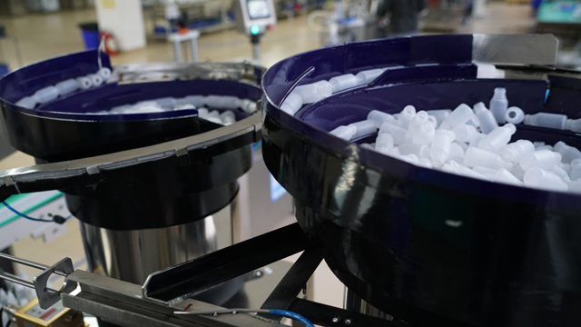 фидер за шишиња.jpg