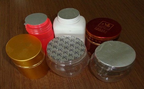 plastic bottles samples after being sealed индукција.jpg