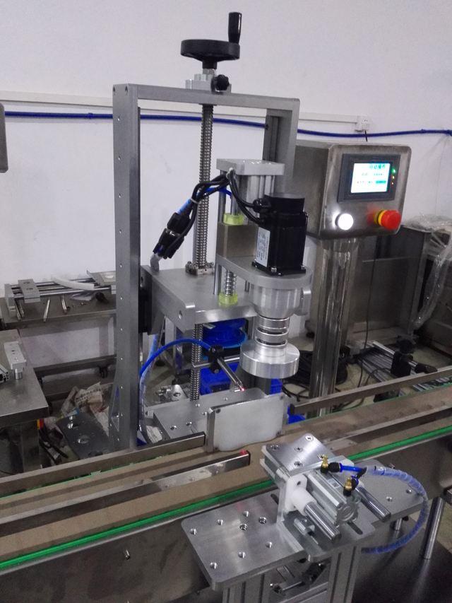 тегли за машина за покривање со една глава.jpg