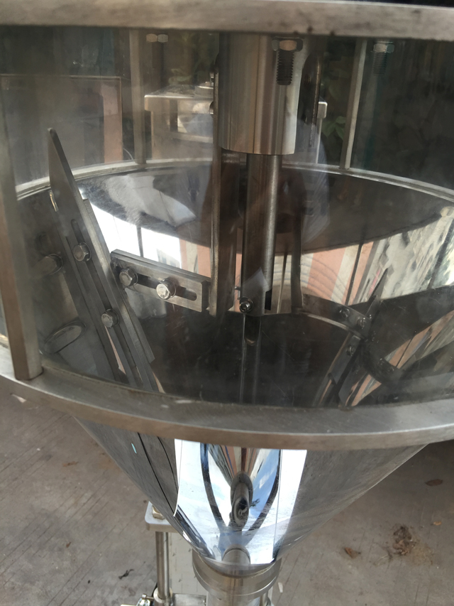 нова машина за полнење во прав (1).jpg