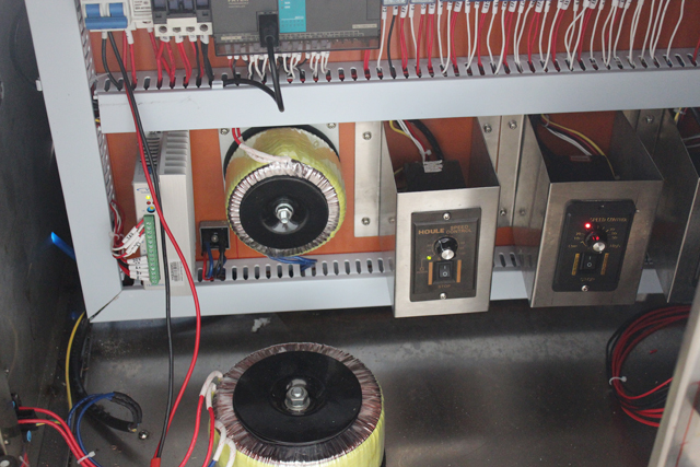 внатрешна машина електронски.jpg