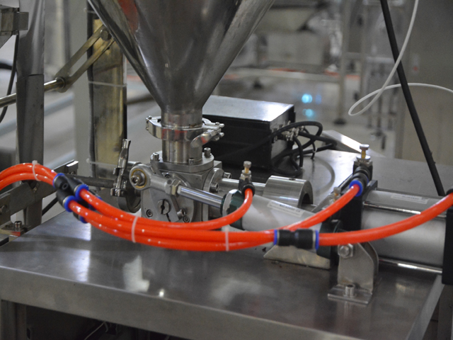 течен дел за полнење.jpg