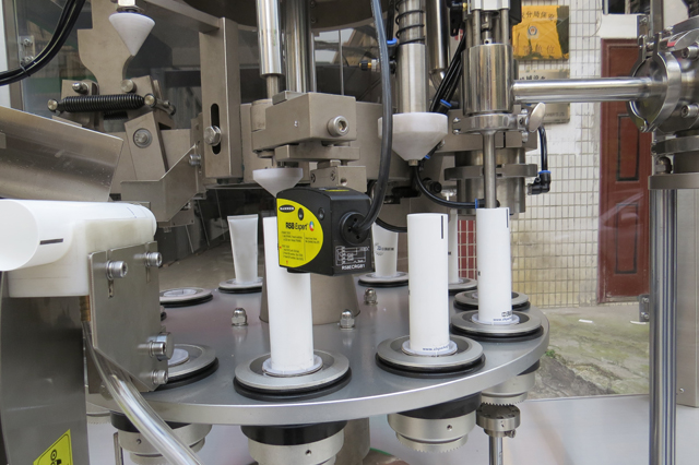 опрема за заптивач за полнење на цевки.jpg