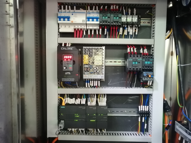 Машина за полнење 12 глави со грејач за мешање (2).jpg