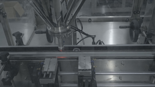 шрафче со завртка за полнење во прав.JPG