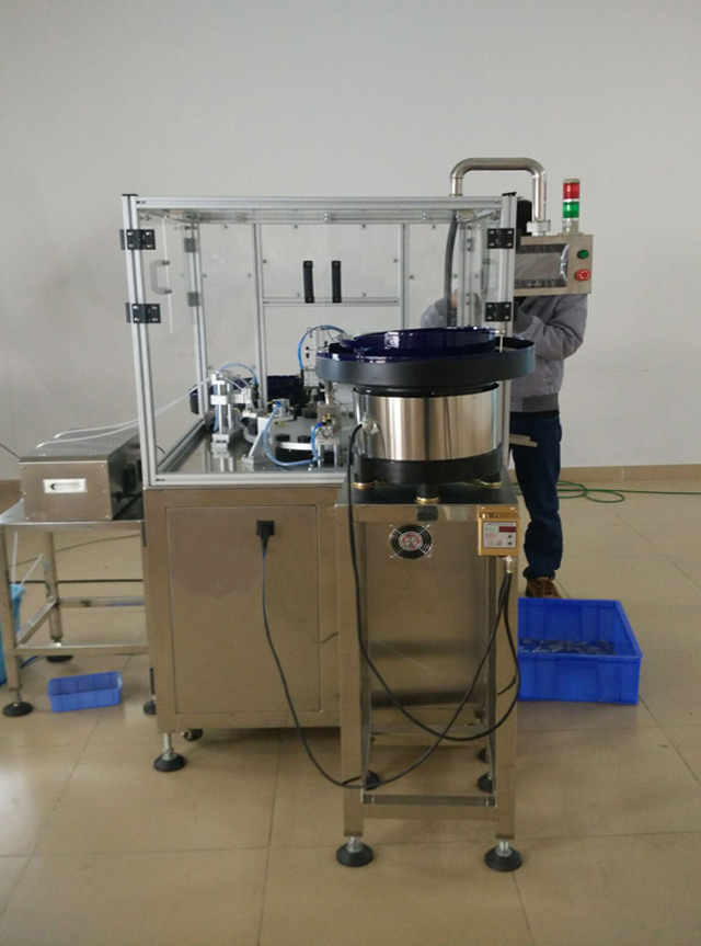 тестирање на машини од инженер.jpg