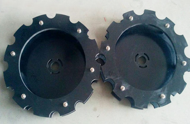 капачиња за машини за покривање.jpg