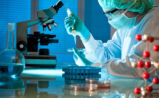 workers testing filling sealing samples лабораториско-тестирање-со-цевки-филер-запечатувач.jpg