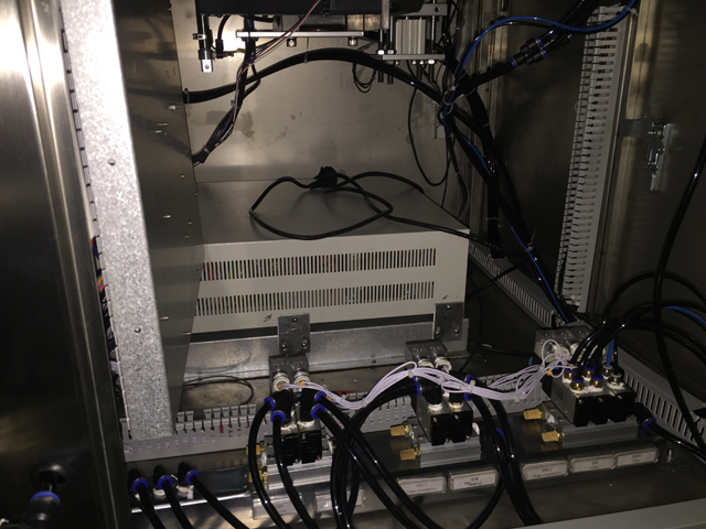 tubes filling sealing machine електрични кутии за полнење цевки за опрема за заптивање.jpg