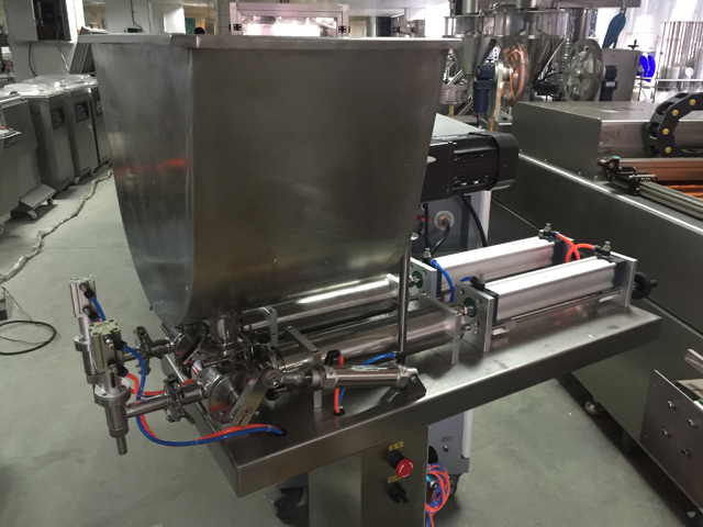 вертикални дизни на машината за полнење.JPG