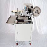 Полуавтоматски апликатор за етикети за пакување храна за домашни миленици од коски за кучиња