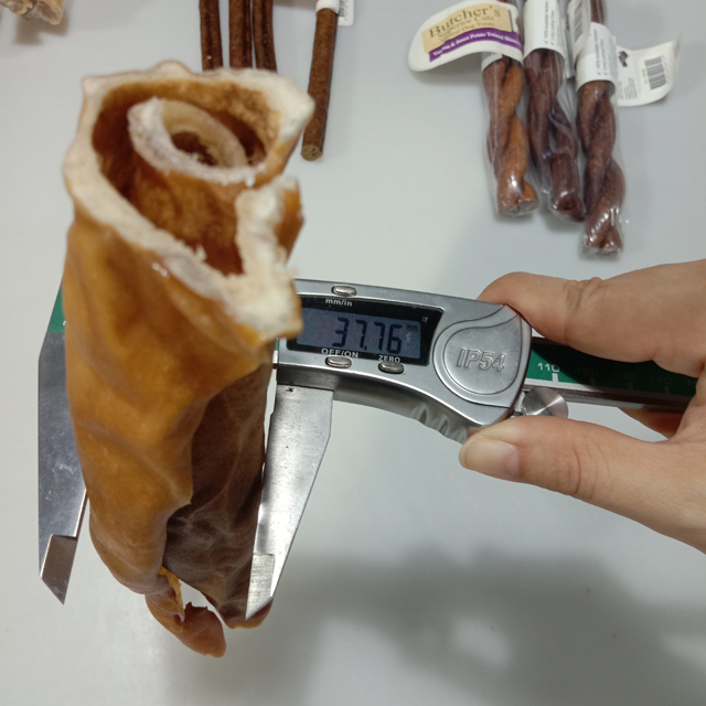 мостри храна за кучиња за означување.jpg