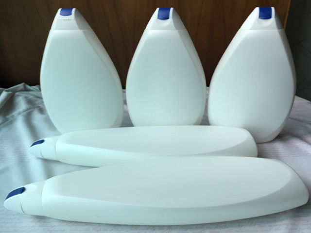 машина за етикетирање полуавтоматски примероци.jpg