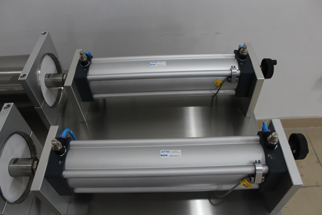 пневматски машини за полнење.jpg